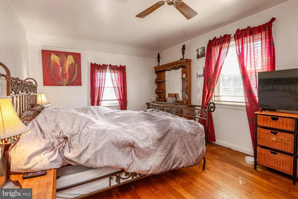 1925 E FAIRMONT STREET Allentown, PA 18109
