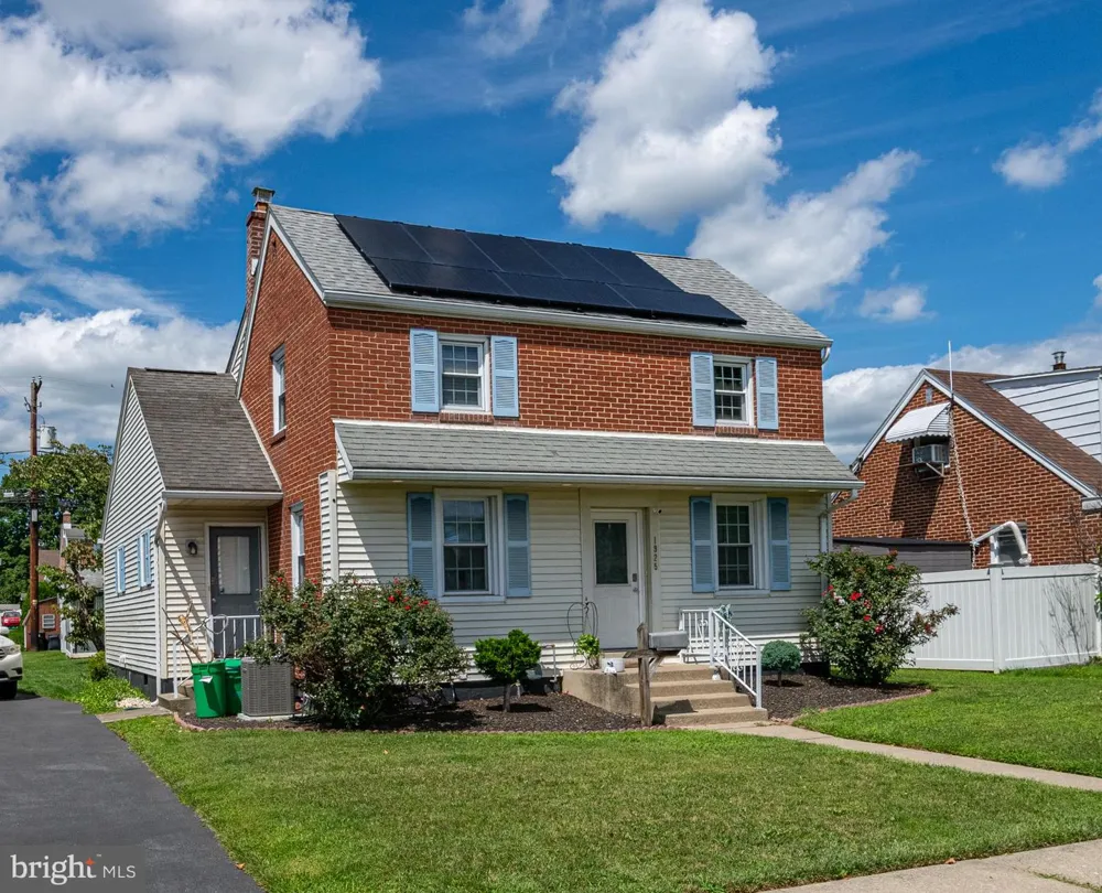 1925 E FAIRMONT STREET Allentown, PA 18109