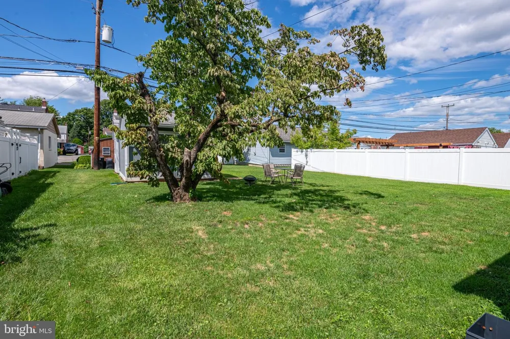 1925 E FAIRMONT STREET Allentown, PA 18109
