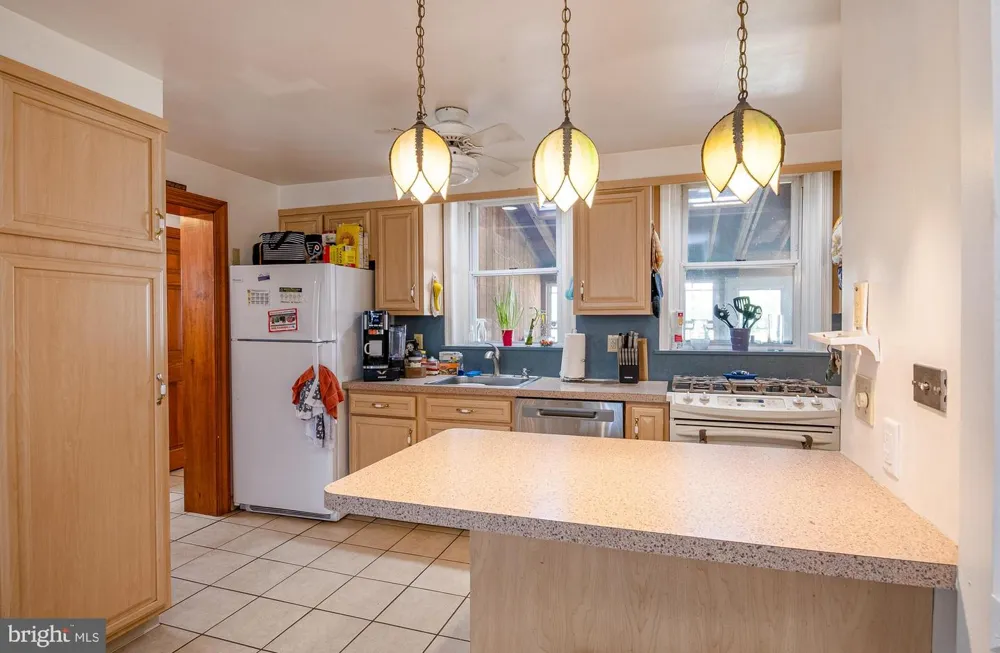 1925 E FAIRMONT STREET Allentown, PA 18109