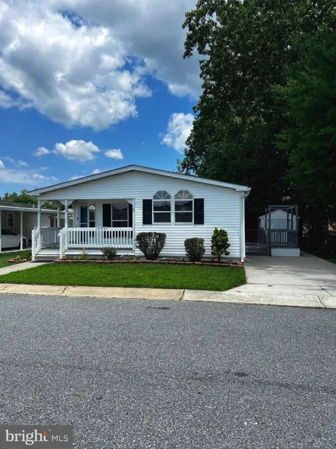 502 SHADOWCREEK LANE
