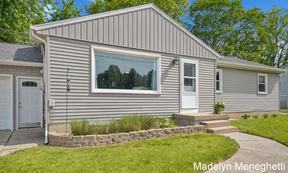 2765 Baldwin Street Jenison, MI 49428