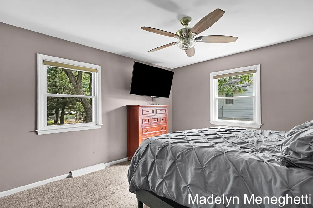 2765 Baldwin Street Jenison, MI 49428