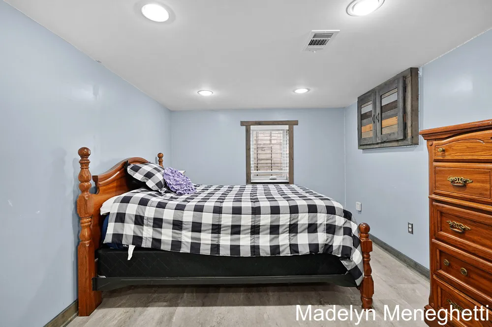2765 Baldwin Street Jenison, MI 49428