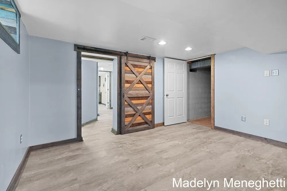 2765 Baldwin Street Jenison, MI 49428