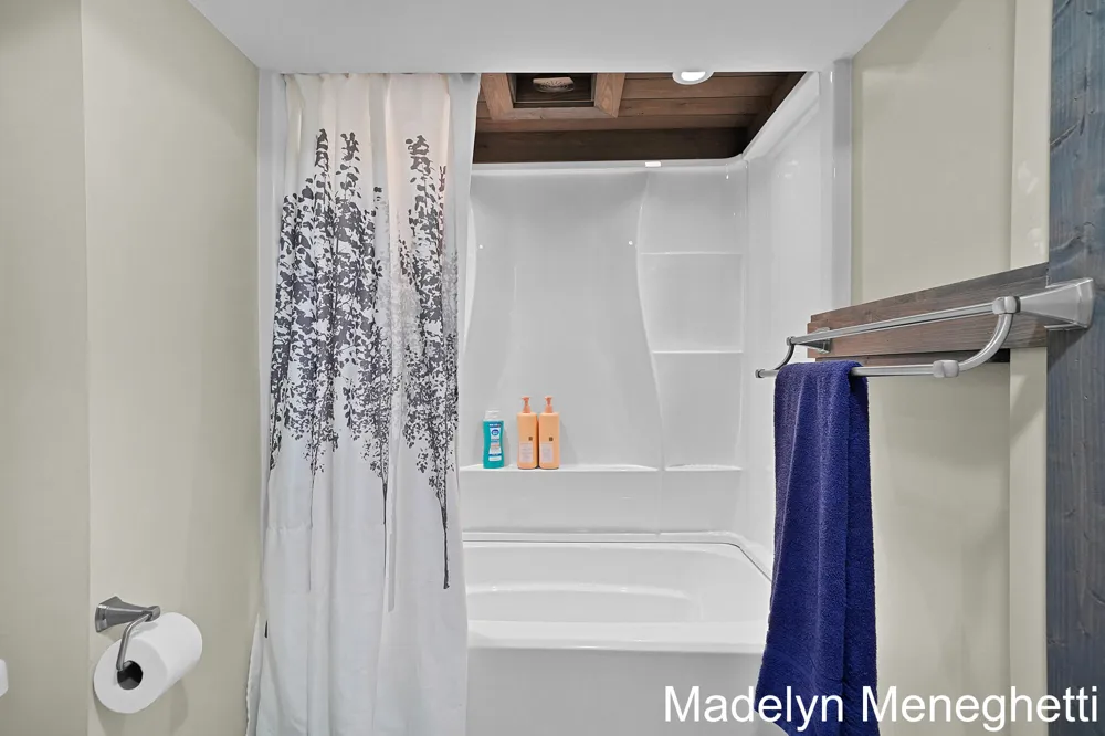 2765 Baldwin Street Jenison, MI 49428