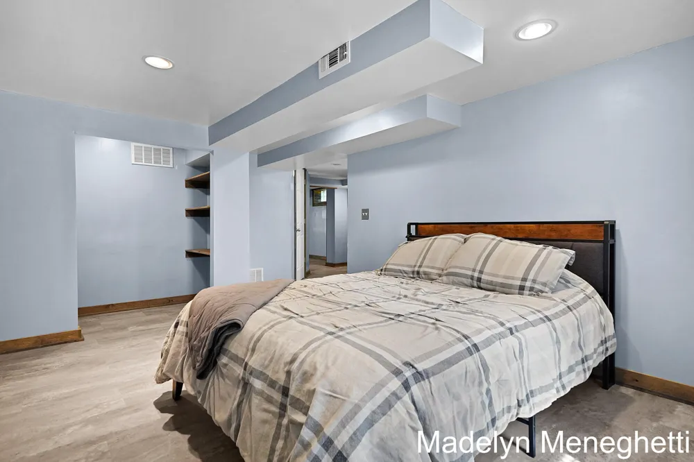 2765 Baldwin Street Jenison, MI 49428