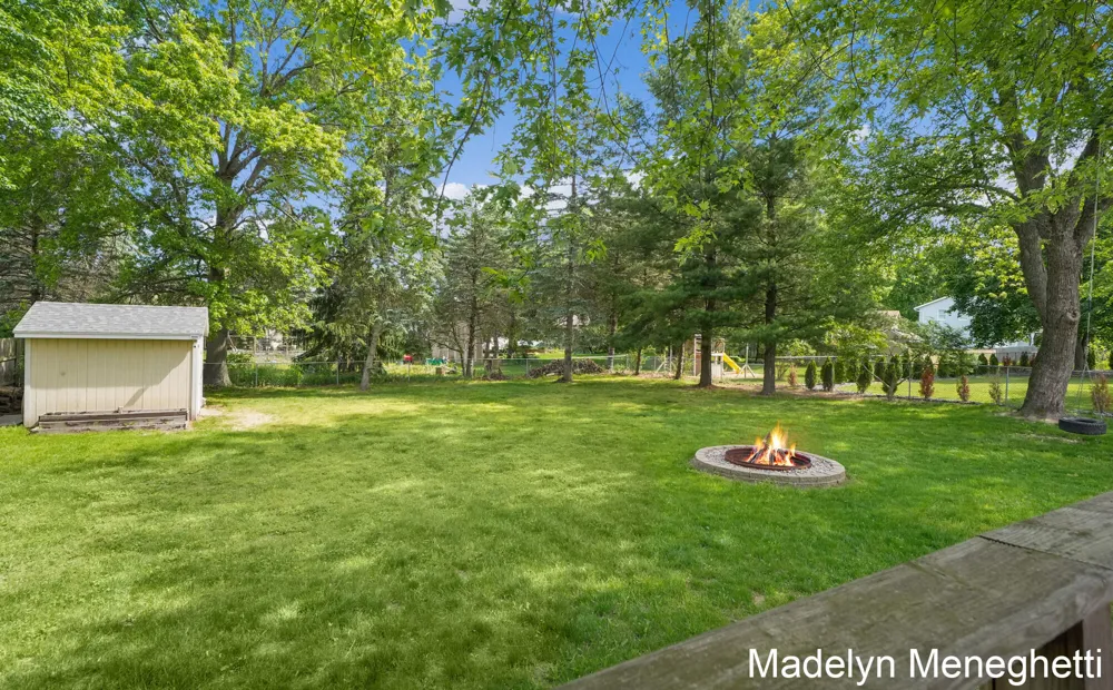 2765 Baldwin Street Jenison, MI 49428