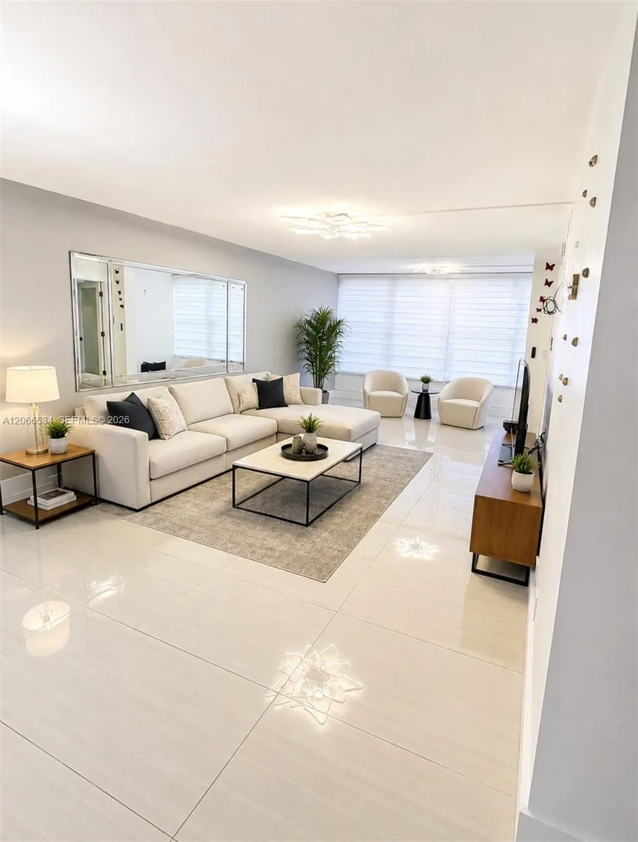 6901 Cypress Rd #B17 Plantation, FL 33317