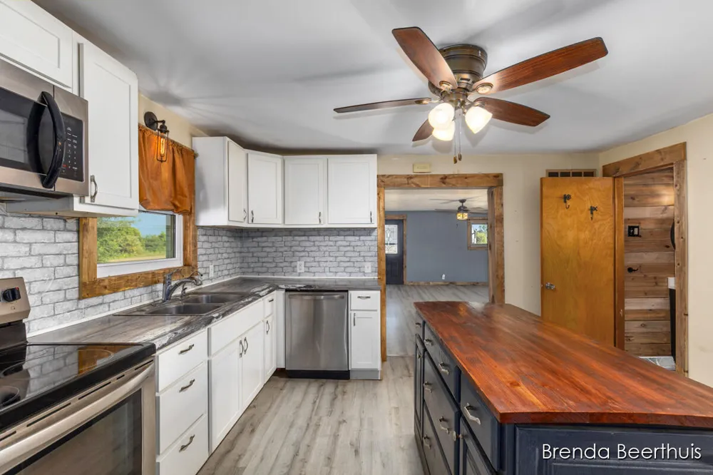 8800 Ellis Road Ravenna Township, MI 49451