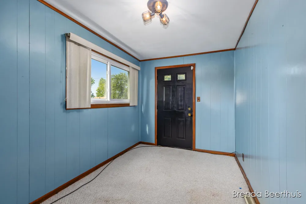 8800 Ellis Road Ravenna Township, MI 49451