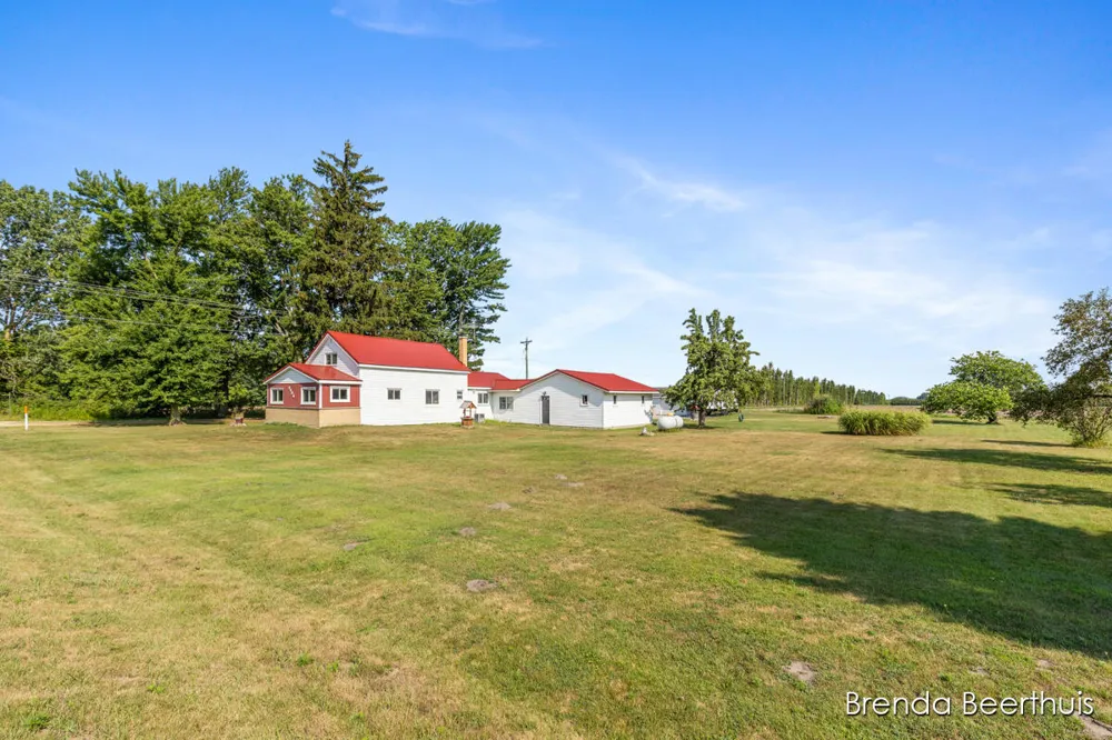 8800 Ellis Road Ravenna Township, MI 49451
