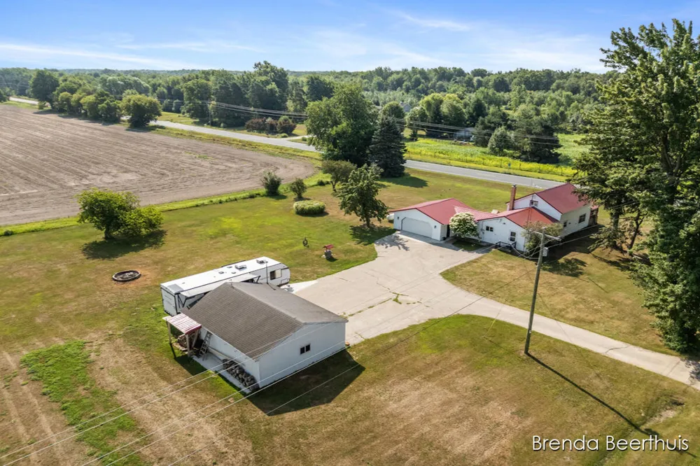 8800 Ellis Road Ravenna Township, MI 49451
