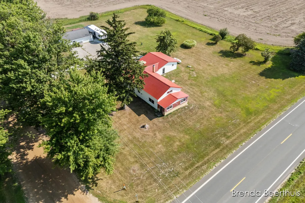 8800 Ellis Road Ravenna Township, MI 49451