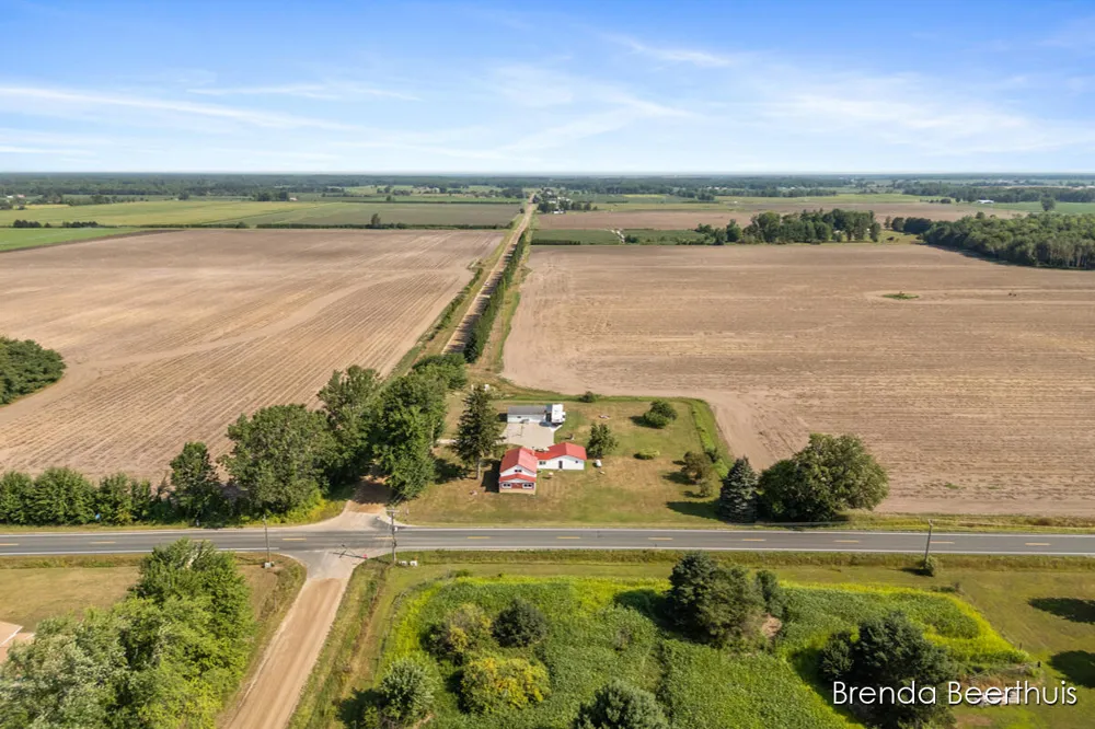 8800 Ellis Road Ravenna Township, MI 49451