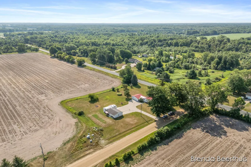 8800 Ellis Road Ravenna Township, MI 49451