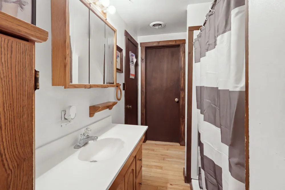 2899 Tanner Lake Road Hastings City, MI 49058