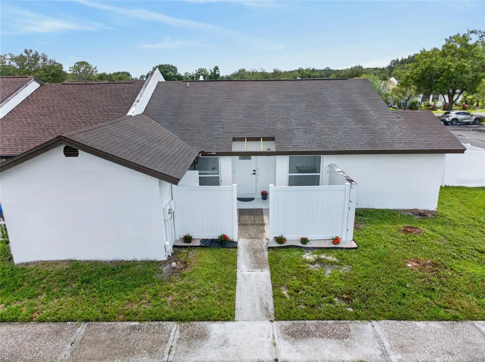 5408 MARLWOOD COURT Tampa, FL 33624