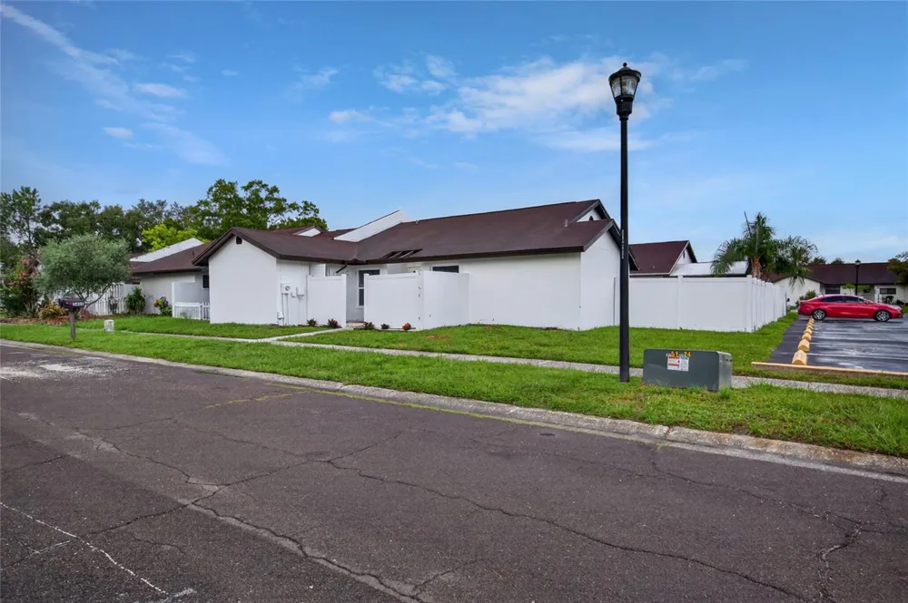 5408 MARLWOOD COURT Tampa, FL 33624