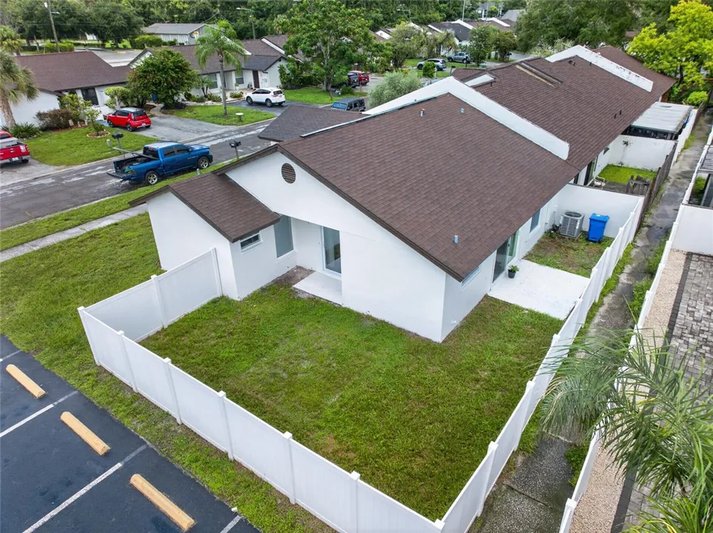 5408 MARLWOOD COURT Tampa, FL 33624