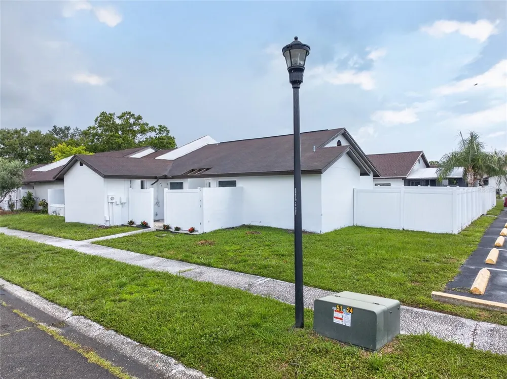 5408 MARLWOOD COURT Tampa, FL 33624