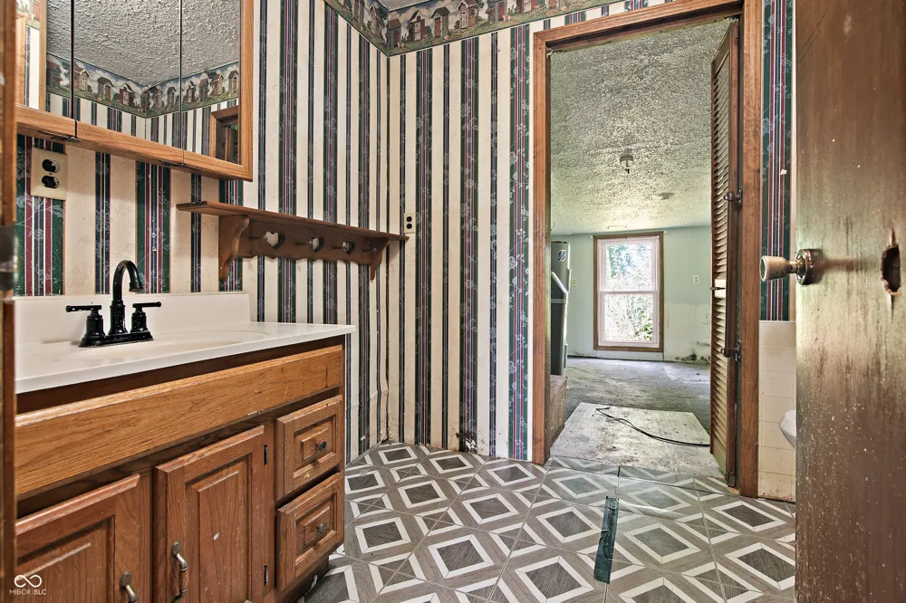 2174 S 125 E Shelbyville, IN 46176
