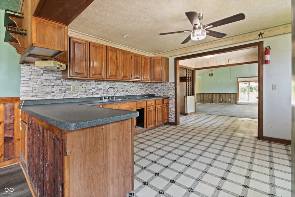 2174 S 125 E Shelbyville, IN 46176