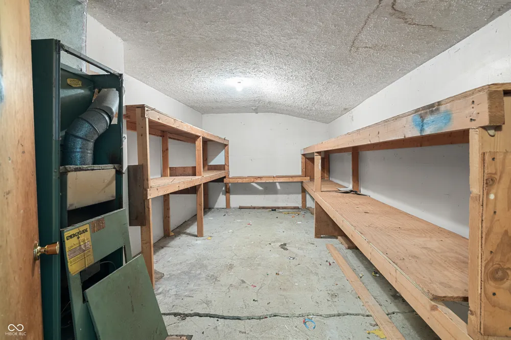 2174 S 125 E Shelbyville, IN 46176