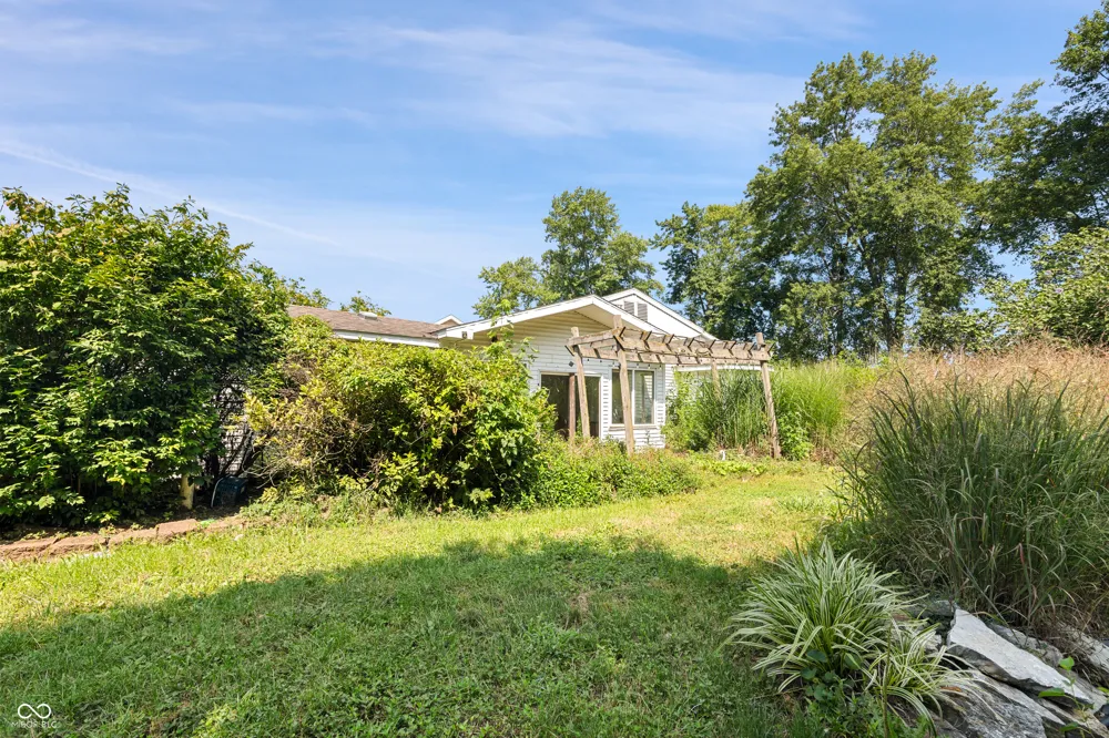 2174 S 125 E Shelbyville, IN 46176