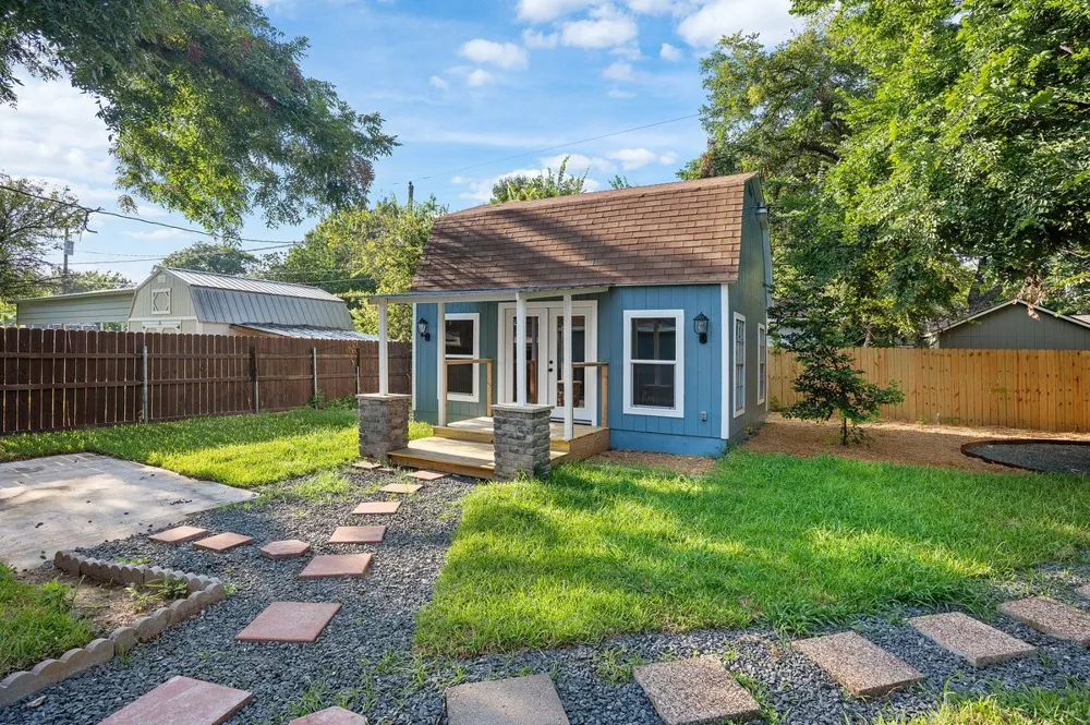6136 Walnut Drive Fort Worth, TX 76114