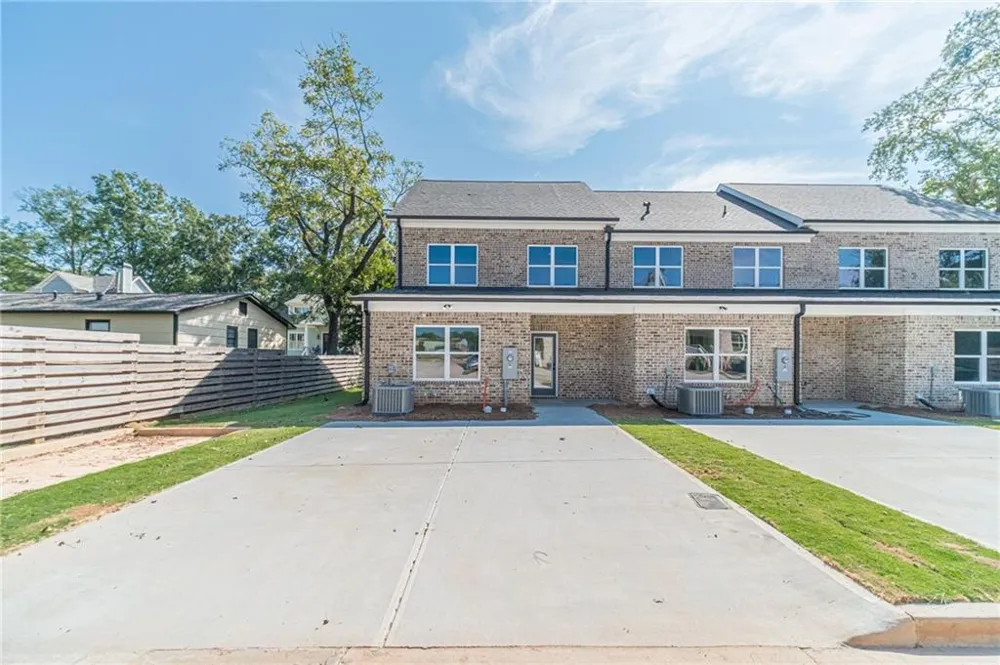 316 Milledge Avenue Monroe, GA 30655