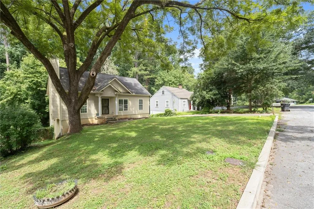 2119 Mulberry Street East Point, GA 30344