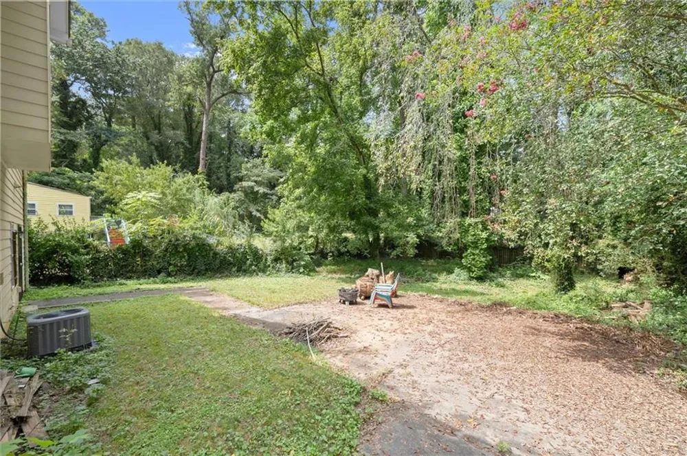 2119 Mulberry Street East Point, GA 30344