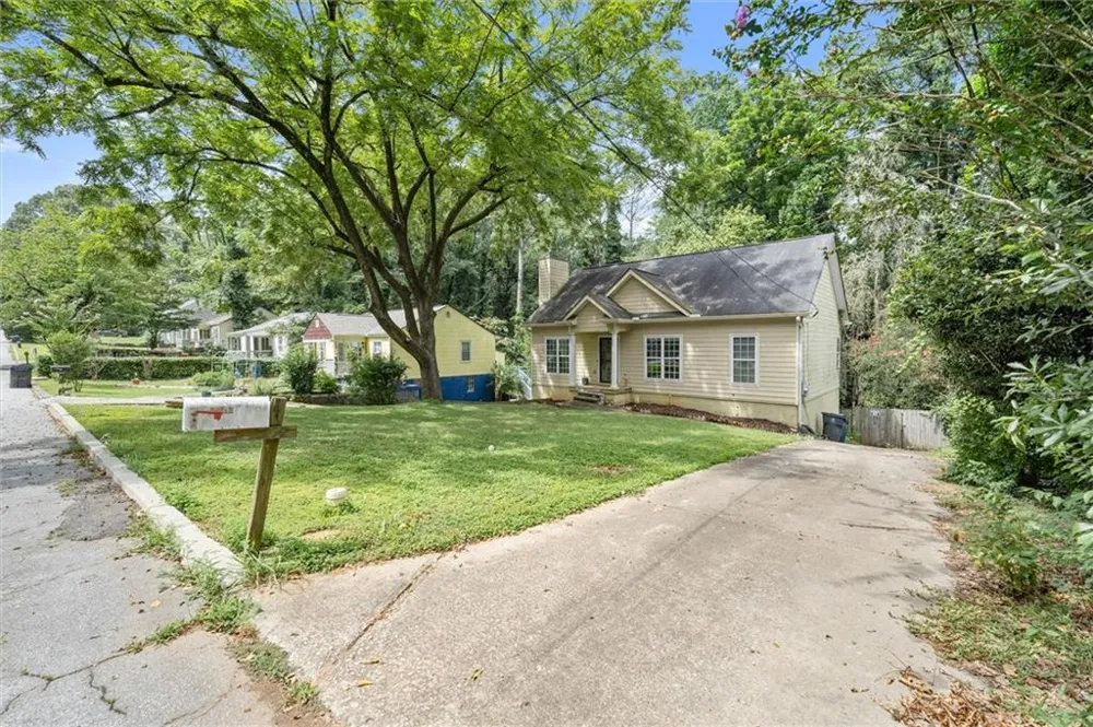 2119 Mulberry Street East Point, GA 30344