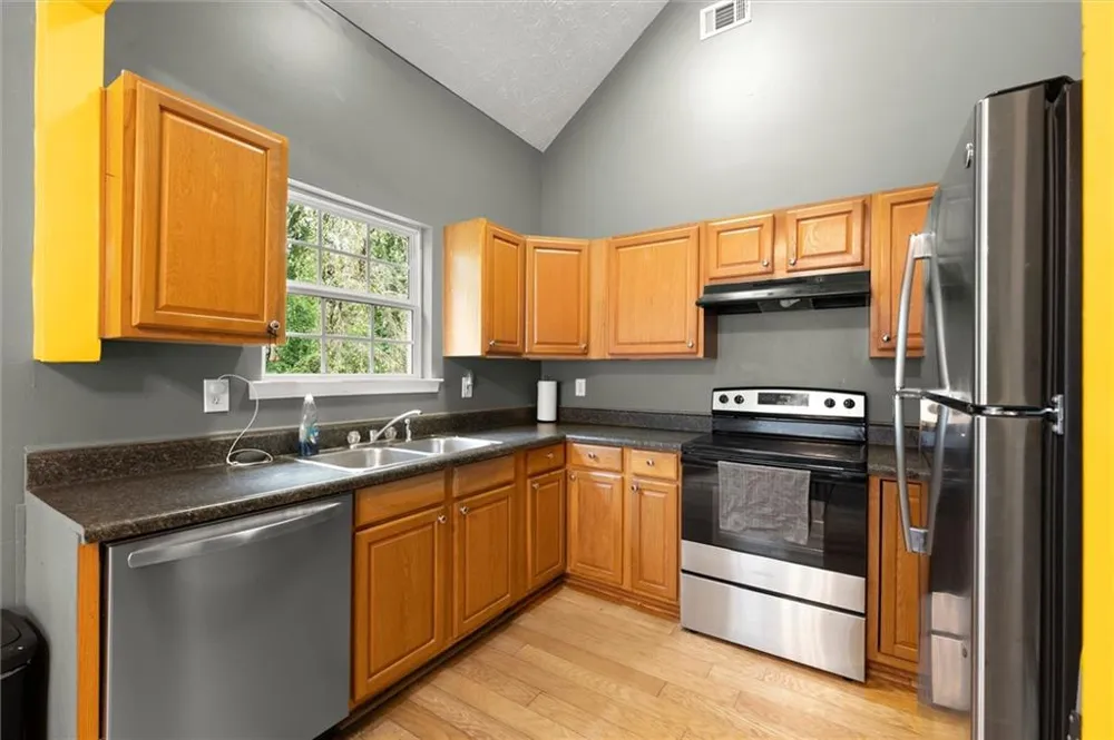 2119 Mulberry Street East Point, GA 30344