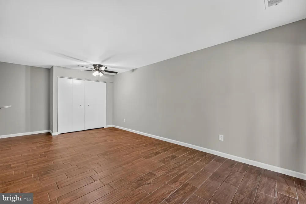 8509 BARRINGTON COURT #J Springfield, VA 22152