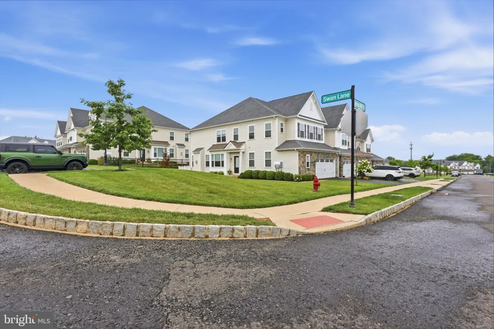 24 SPRING MILL ROAD Ivyland, PA 18974