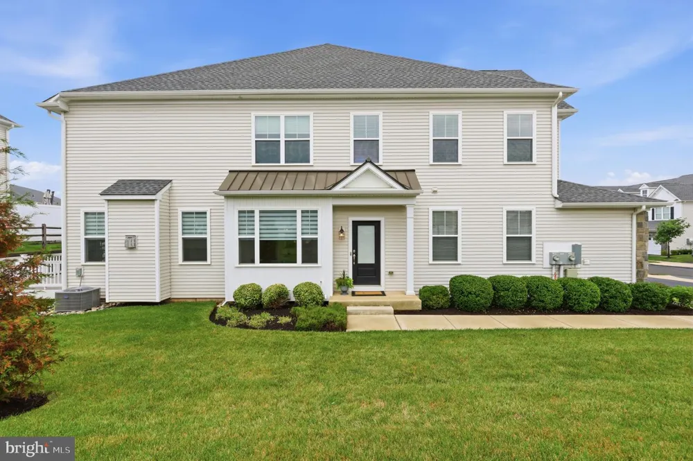 24 SPRING MILL ROAD Ivyland, PA 18974