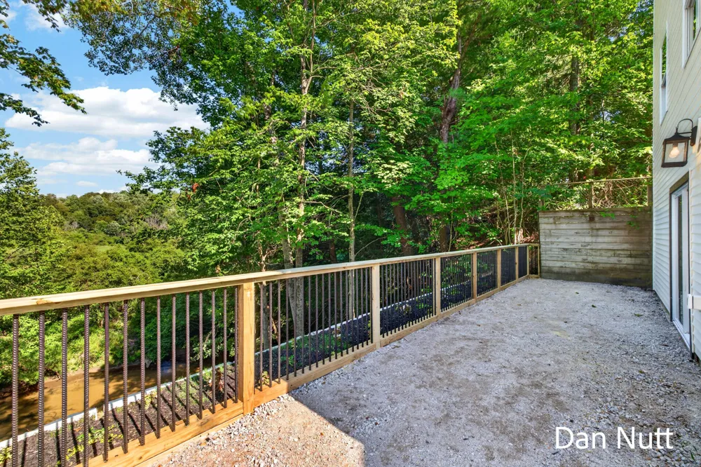 12466 S Maple Island Road Twin Lake, MI 49457