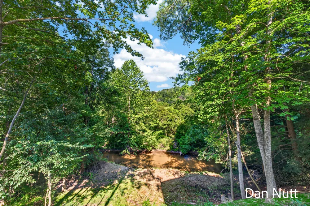 12466 S Maple Island Road Twin Lake, MI 49457