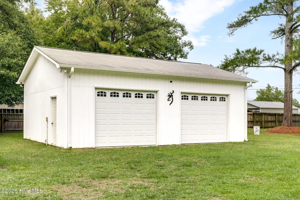 206 W Clement Street Wallace, NC 28466