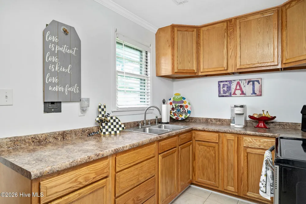 206 W Clement Street Wallace, NC 28466