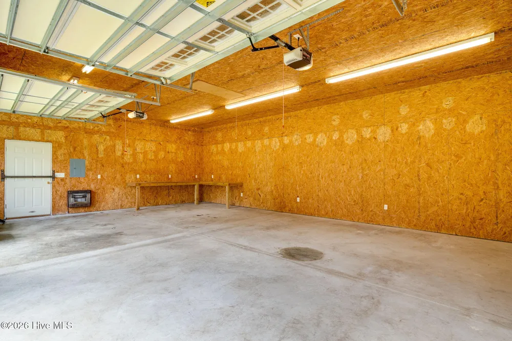 206 W Clement Street Wallace, NC 28466