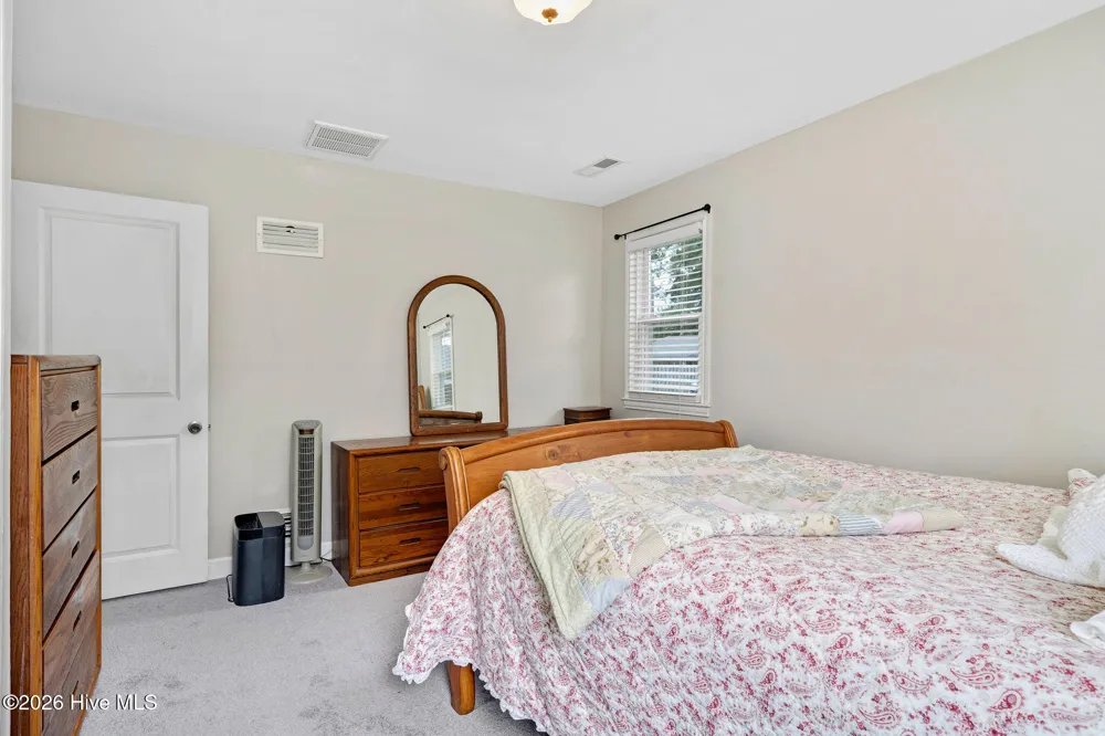 206 W Clement Street Wallace, NC 28466