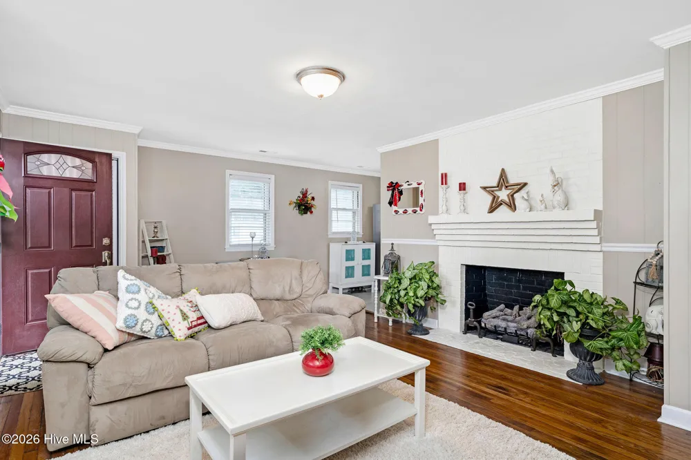 206 W Clement Street Wallace, NC 28466