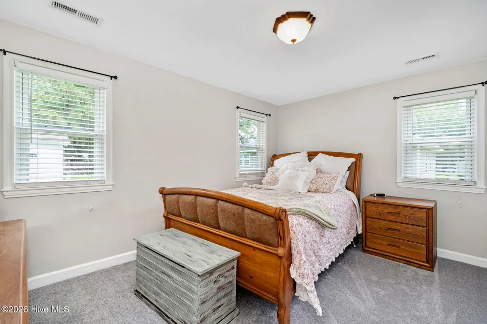 206 W Clement Street Wallace, NC 28466