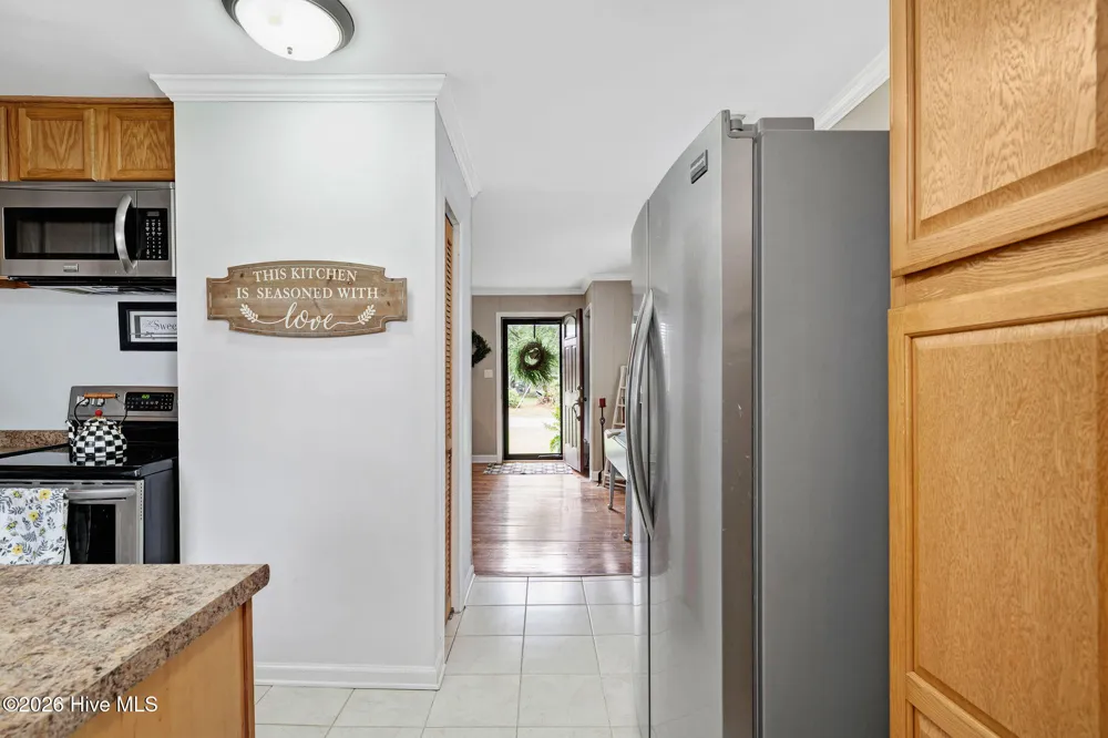 206 W Clement Street Wallace, NC 28466