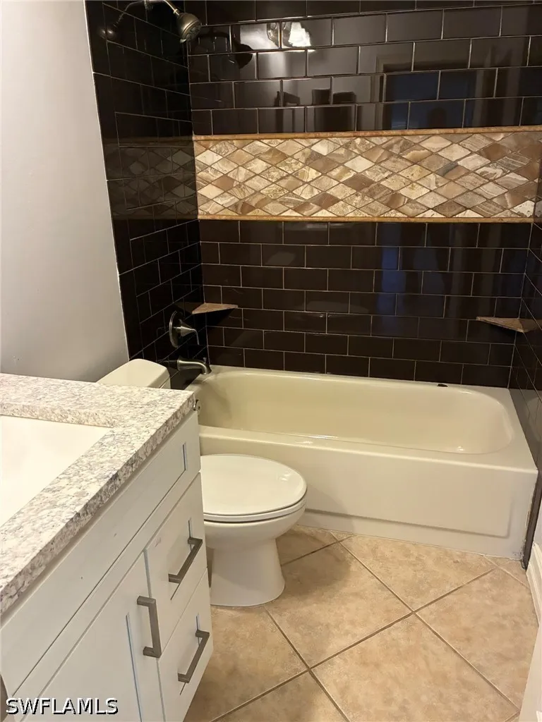 Pine Isle Lane #2074 Naples, FL 34112