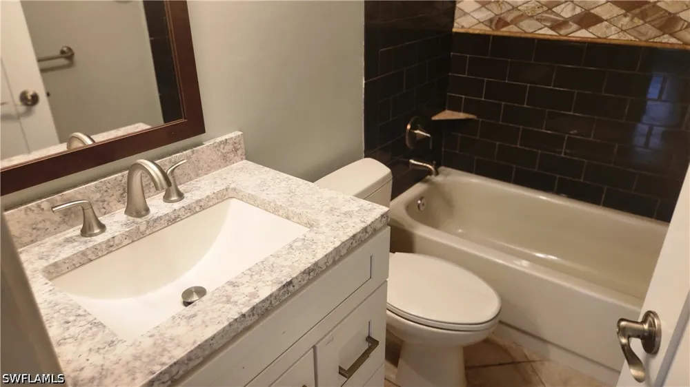 Pine Isle Lane #2074 Naples, FL 34112