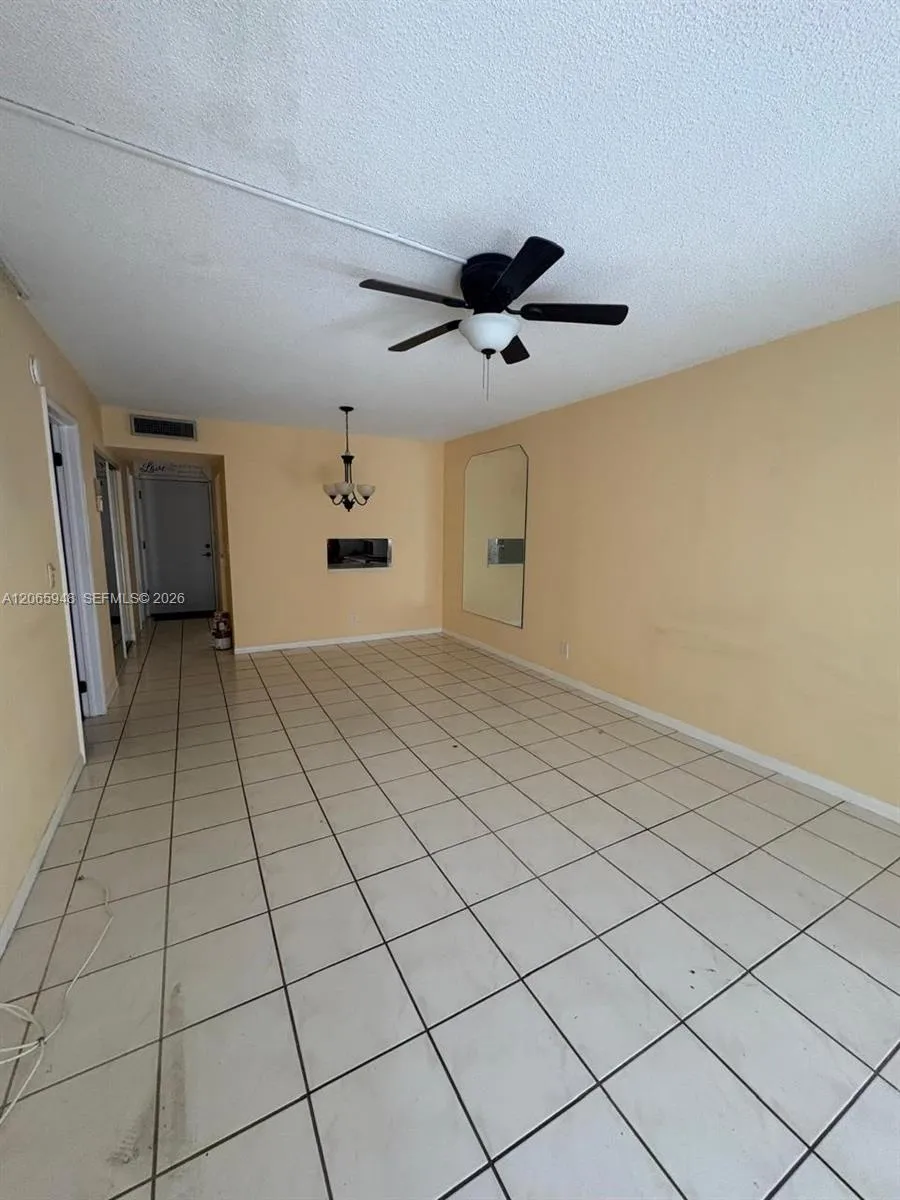 3091 NW 46th Ave #407C Lauderdale Lakes, FL 33313